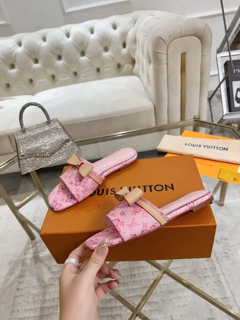 👟👟Ex-factory price 340👟👟 Genuine leather sole +40 Lv denim jacquard slippers, ex-factory price 70-43 Leather sole +40